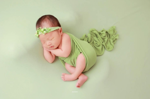 借卵生子咨询怀孕肚子线不明显